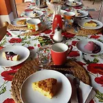 Casa Di Chiara Bed & Breakfast 4*