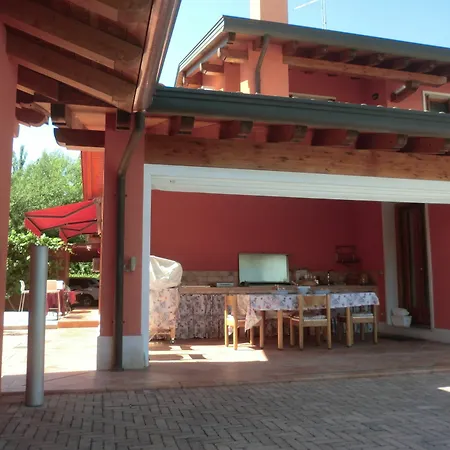 Casa Di Chiara Bed & Breakfast *